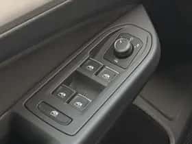 Volkswagen Golf (2022) thumbnail 16