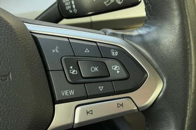 Volkswagen Golf (2022) thumbnail 18