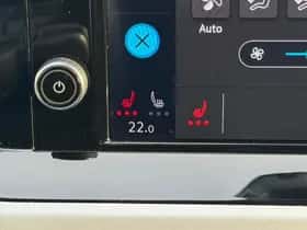 Volkswagen Golf (2022) thumbnail 24