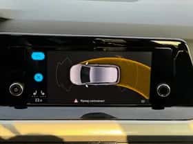 Volkswagen Golf (2022) thumbnail 26