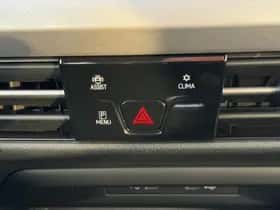 Volkswagen Golf (2022) thumbnail 29