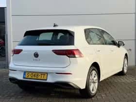 Volkswagen Golf (2022) thumbnail 4