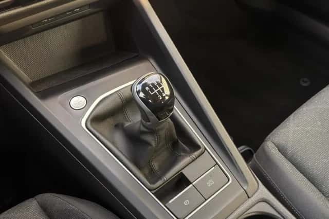 Volkswagen Golf (2022) thumbnail 31
