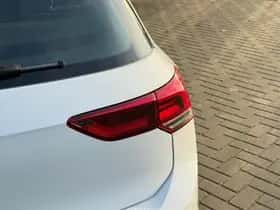 Volkswagen Golf (2022) thumbnail 37