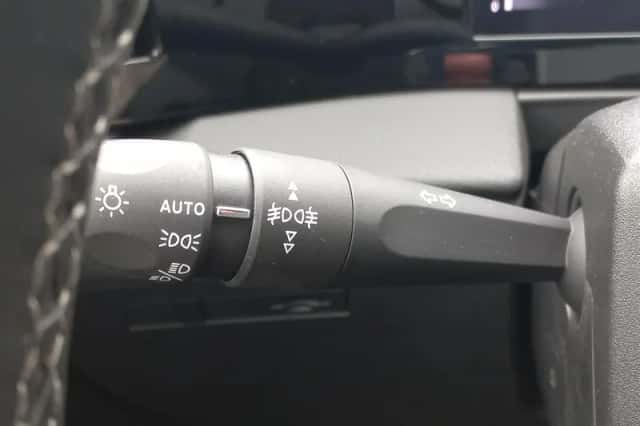 Opel Astra (2022) thumbnail 29