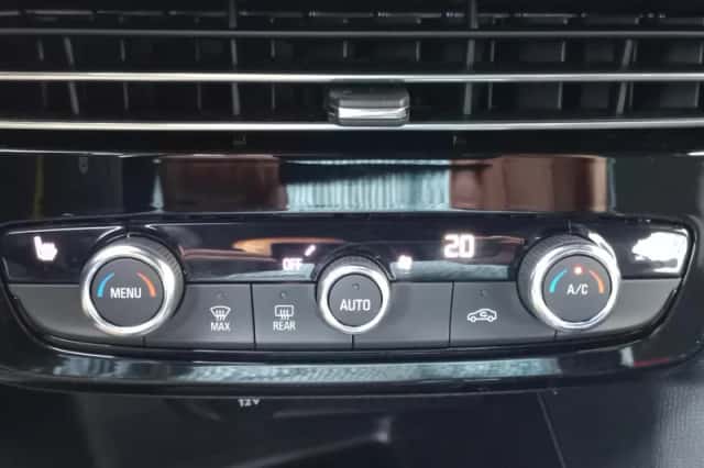 Opel Mokka (2023) thumbnail 6