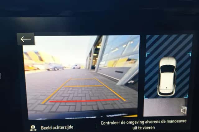 Opel Mokka (2023) thumbnail 8