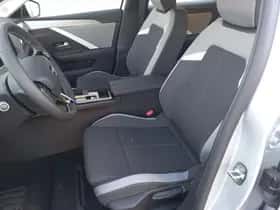Opel Astra (2025) thumbnail 12