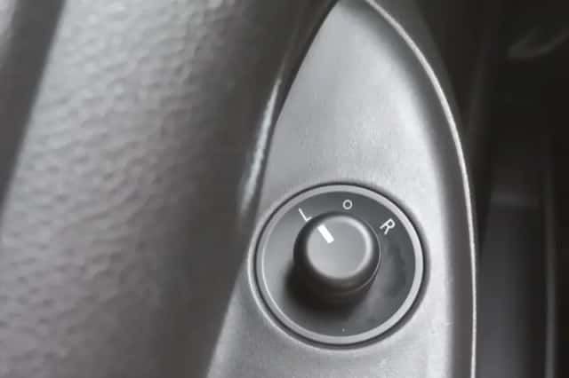 Opel Karl (2018) thumbnail 16