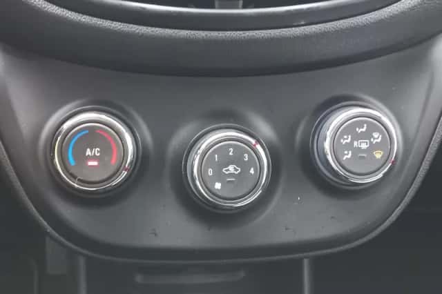 Opel Karl (2018) thumbnail 6