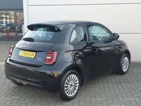 Fiat 500 (2023) thumbnail 5