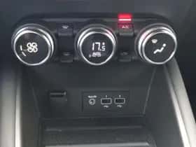 Renault Captur (2021) thumbnail 6