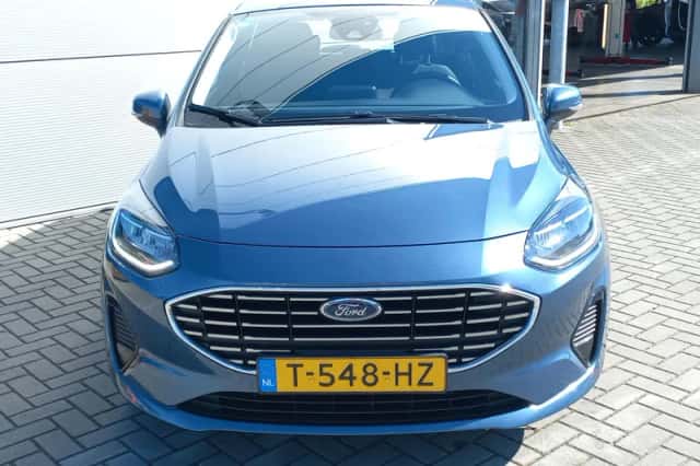Ford Fiesta (2023) thumbnail 3