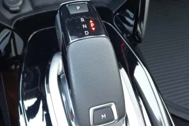 Peugeot 2008 (2021) thumbnail 11
