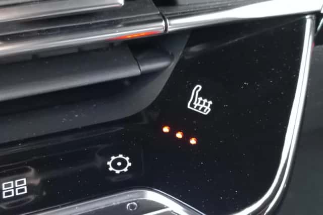Peugeot 2008 (2021) thumbnail 14
