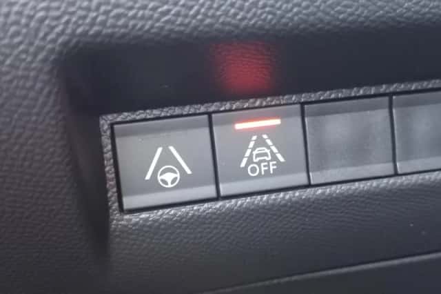Peugeot 2008 (2021) thumbnail 28
