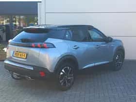 Peugeot 2008 (2021) thumbnail 4