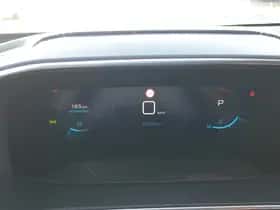 Peugeot 2008 (2021) thumbnail 5