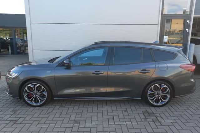 Ford Focus (2024) thumbnail 4