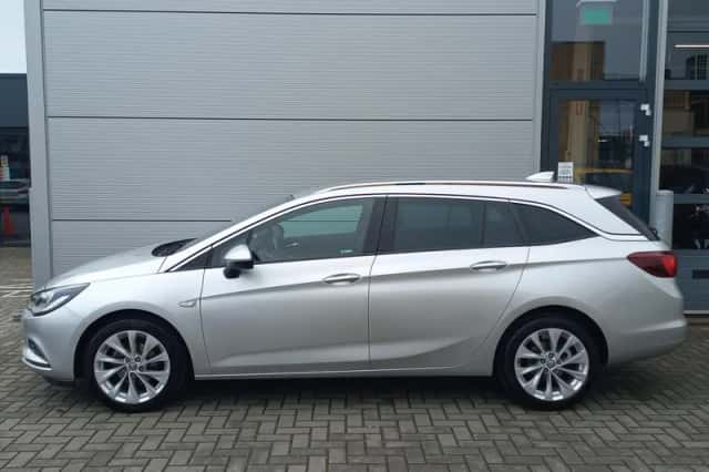 Opel Astra (2019) thumbnail 3