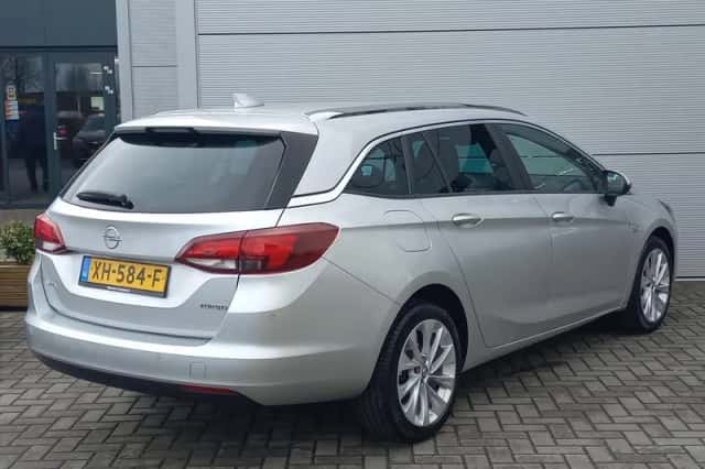 Opel Astra (2019) thumbnail 4