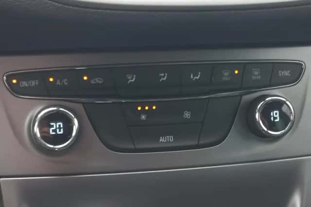 Opel Astra (2019) thumbnail 6