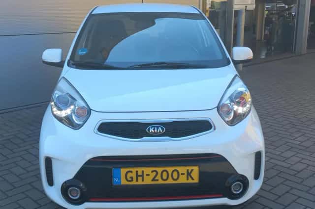 Kia Picanto (2015) thumbnail 2