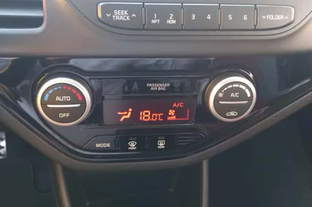 Kia Picanto (2015) thumbnail 6