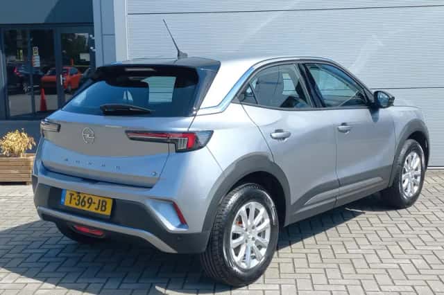 Opel Mokka-e (2023) thumbnail 5