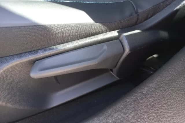 Peugeot 2008 (2021) thumbnail 12