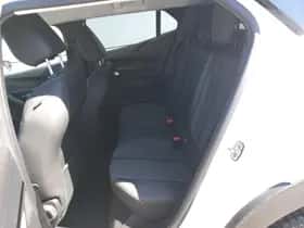 Peugeot 2008 (2021) thumbnail 14