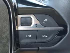 Peugeot 2008 (2021) thumbnail 24