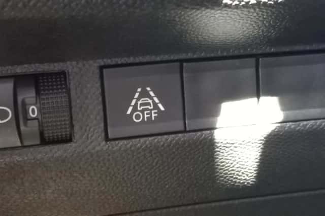 Peugeot 2008 (2021) thumbnail 25
