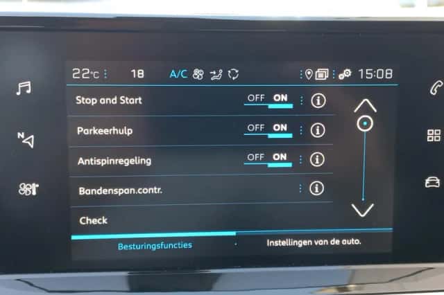Peugeot 2008 (2021) thumbnail 30