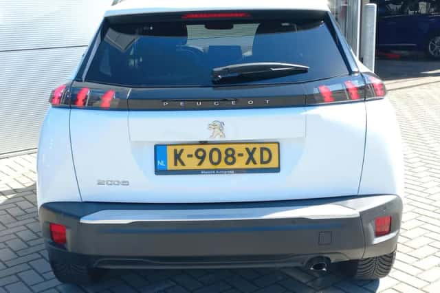 Peugeot 2008 (2021) thumbnail 36