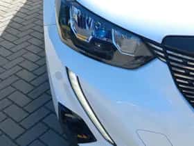 Peugeot 2008 (2021) thumbnail 37