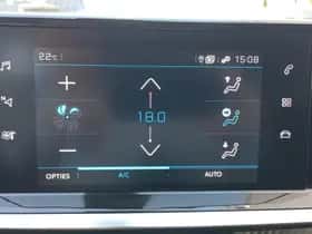 Peugeot 2008 (2021) thumbnail 6