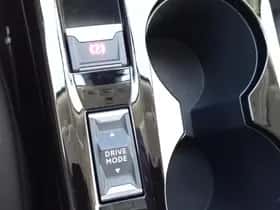 Peugeot 2008 (2021) thumbnail 10