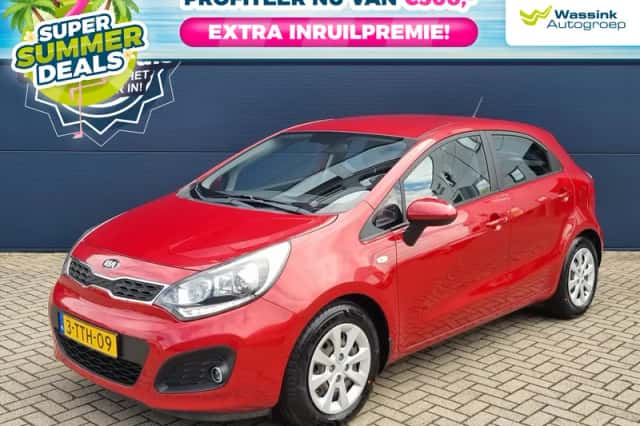 Kia Rio (2014) thumbnail 1