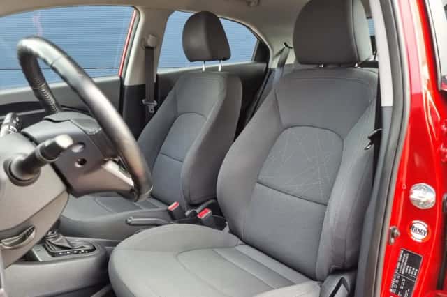 Kia Rio (2014) thumbnail 12