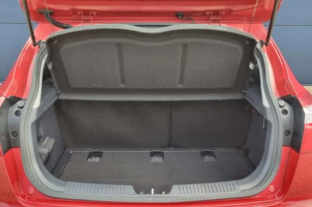 Kia Rio (2014) thumbnail 14