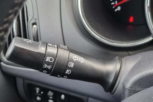 Kia Rio (2014) thumbnail 19