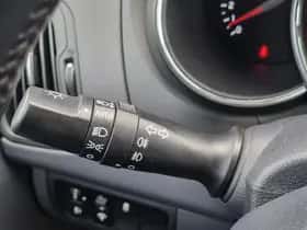 Kia Rio (2014) thumbnail 19