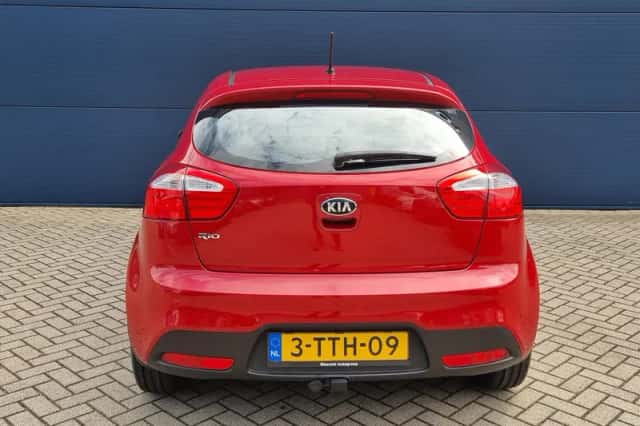 Kia Rio (2014) thumbnail 26