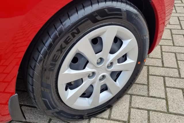 Kia Rio (2014) thumbnail 31