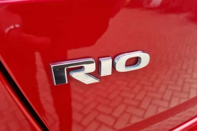 Kia Rio (2014) thumbnail 32