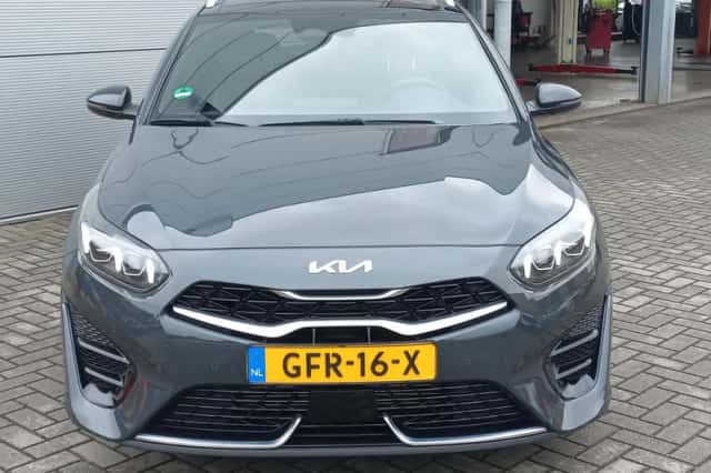 Kia Ceed Sportswagon (2024) thumbnail 4