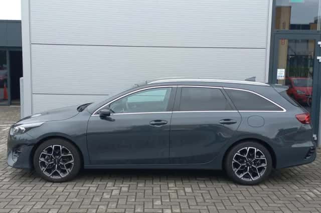 Kia Ceed Sportswagon (2024) thumbnail 5