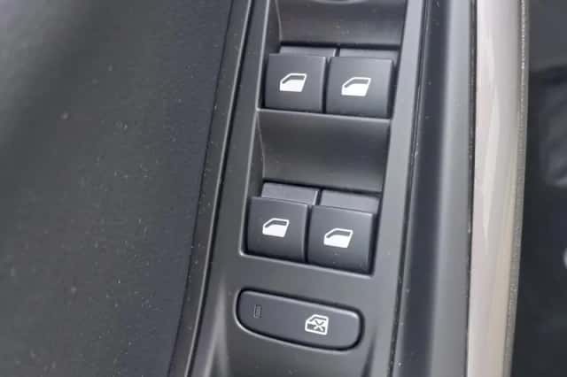 Opel Grandland (2023) thumbnail 25