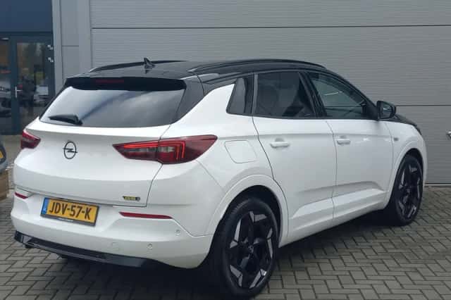 Opel Grandland (2023) thumbnail 6